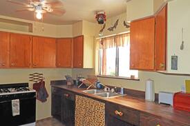 Study Butte-Terlingua House | Terlingua Creek Porch House: On Terlingua Creek