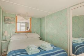 Whitstable Villa | Cockle Cottage by Whitstable Seaside