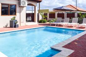 Tanki Leendert Apartment | Home away from home!