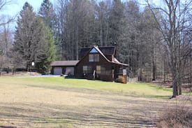 Fayetteville House | Sugar Creek Chalet