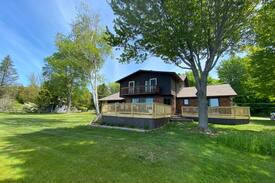 Ludington House | Hamlin House-Perfect Place for Lake Living