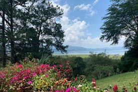 El Eden Cabin | La Joya Lake view house.