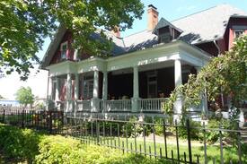 Marion Bed & Breakfast | Coke Room (The Haven on Vine B&B)