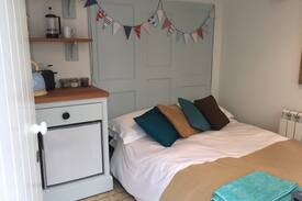 Mousehole House | Tiny House Annexe - charming rental in Mousehole