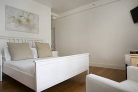 Mid Beach Apartment | New Bright studio near the beach