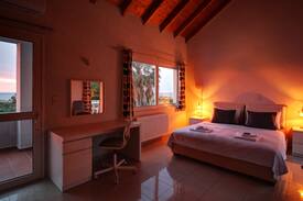 Pyrgos Psilonerou Villa | Villa Arcadia