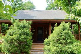 Saugatuck Cabin | Little Star Cabin - Luxury Log Cabin