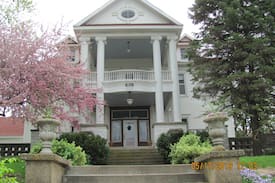 Iowa Falls Bed & Breakfast | River's Bend Bed and Breakfast-Evergreen Room
