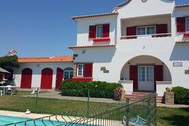Praia de Santa Cruz Villa | Casa das Ribas (House)