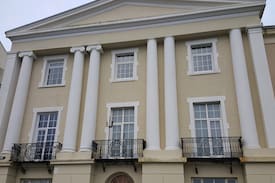Douglas Apartment | Kent Apartments No 3 - Tourism Registered