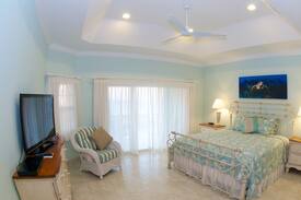 East End Apartment | Compass Point - 3 Bedroom - Panoramic Sea Views
