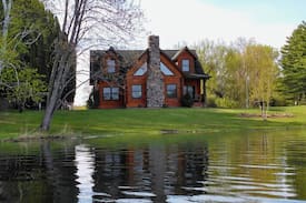Grantsburg Cabin | Little Resort on Big Lake