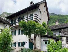Frasco House | Casa Quiric