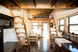 Denison House | Lake Texoma - Luxury Tiny Home/Cabin 3 - Sleeps 6