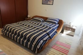 Bregi Villa | Villa Mariana/ Apartment Andrea