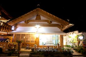 Jeonju House | (감동웃음방) 전주한옥마을의 중심 - 큰주댕이 (독채,복층,침대,조식)