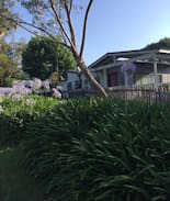 Wentworth Falls House | Yester Cottage, cute and comfortable.