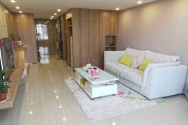Wujiagang Qu Apartment | 芳芳的小资房
