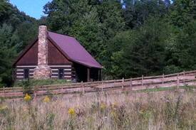 Stanford Cabin | Solsberry Hill Retreat Cabins