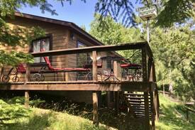 Hayward Cabin | GG's Lake House by PMH