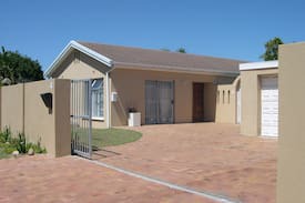 Cape Town House | Shells BnB, Bothasig/Milnerton, Cape Town – Neat!