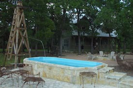 Leakey House | Creekside Guesthouse- Leakey, Texas