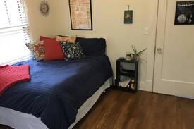 North University House | Private room in North University bungalow