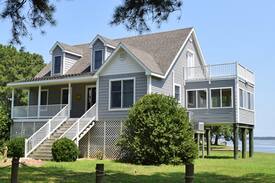 Deep Hole House | Wishful Thinking-Canalfront w/ Private Boat Dock