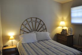 Brackley Beach Cabin | COLUMBINE cottage: tranquility and a water view