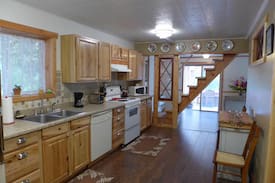 Stehekin Cabin | Stehekin Creekside Cabin