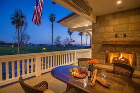 Carpinteria Apartment | Playa Lodging Penthouse - Steps to Beach!