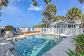 Indian Rocks Beach Cabin | Blue Heron Cottage 6 - Beachside, pool, a gem!