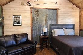 Wright Cabin | Cabin 2A at Oak Hill Farms