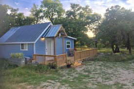 Fredericksburg House | Fox Burrow, a cozy getaway near Fredericksburg