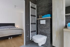 Mortsel Apartment | Luxe appartement met groot terras en jacuzzi