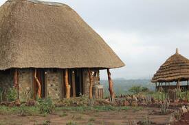 Kaabong House | On the edge of one of the most beautiful National Parks in Uganda