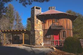 Linville Falls Cabin | Unique Roundhouse