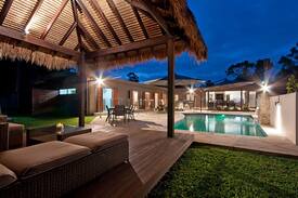 Palm Cove House | The Last Resort - Luxury Holiday House
