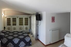 Tivoli Bed & Breakfast | Villa Roxana Camera Ines