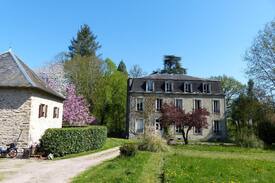 Cussac Villa | Villa Saint-Hilaire Large manoir house