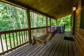 Logan Cabin | Sycamore - Hocking Hills