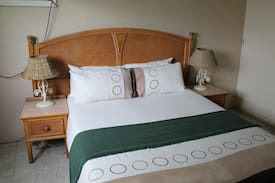 Sofala House | Canavial Lodge - Mafambisse - Stables