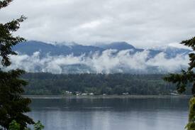 Denman Island House | The Fat Cat Inn
