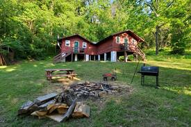 Capon Bridge Cabin | Steinbeck / Fitzgerald Cottage at Buffalo Gap