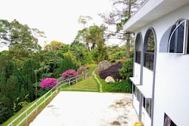 Genting Highlands Villa | ANTIQUE VILLA, GENTING HIGHLAND (LG Floor)--20 pax