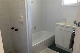South East Nanango House | Resolute Stay - Lincoln Lodge