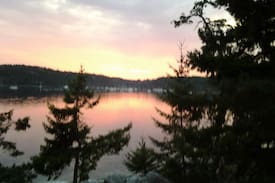 Whaletown Cabin | Tan Island lodge