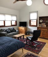 Uralla House | Barking Dog Gallery Bedsit