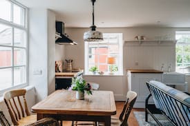 Coleraine Apartment | Cook's Quarters Camus House