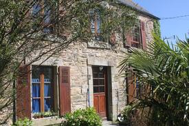 Lanmeur House | belle maison caractère proche mer